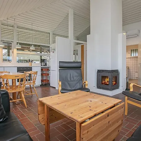 5 Person In Dom wakacyjny