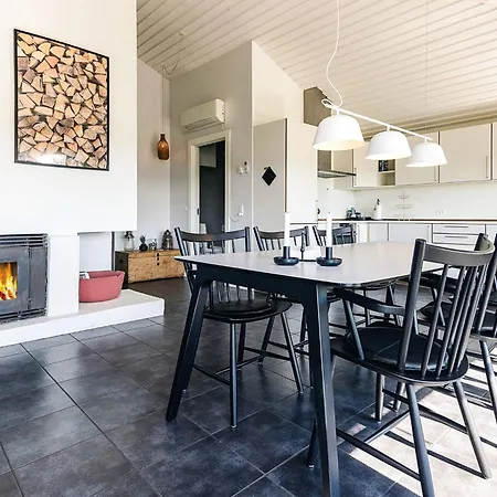 בית נופש 5 Person In