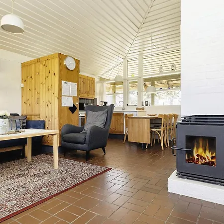 5 Person In בית נופש