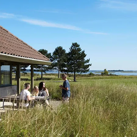 5 Person In בית נופש *