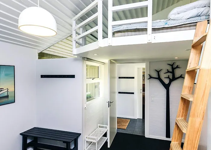 5 Person In * Karrebæksminde