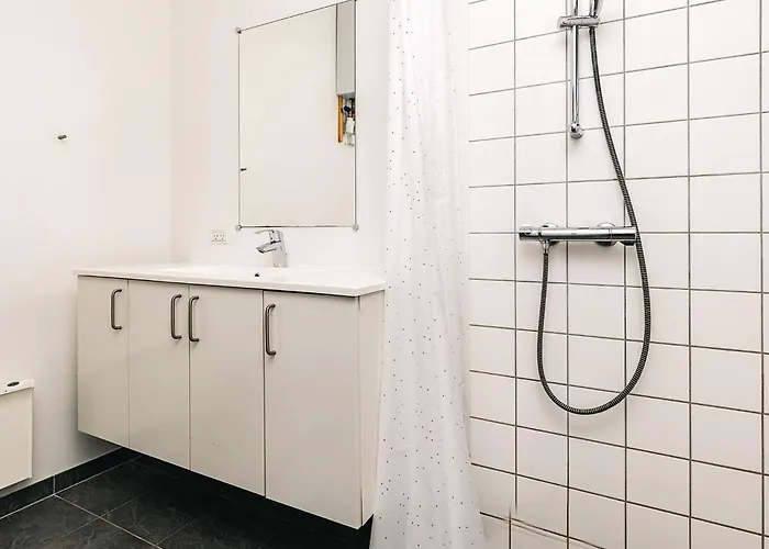 5 Person In * Karrebæksminde